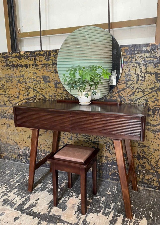 Bàn phấn gỗ sồi hiện đại HNBP37