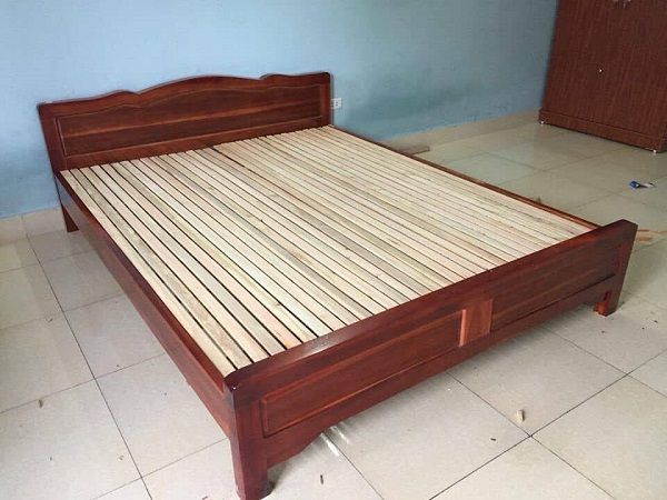 Giường ngủ 1m6 x 2m gỗ xoan HNG100